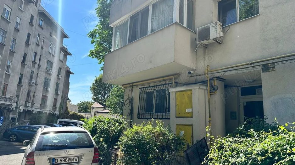 De inchiriat Apartament  3 camere Romana sector 1 - Poză 9