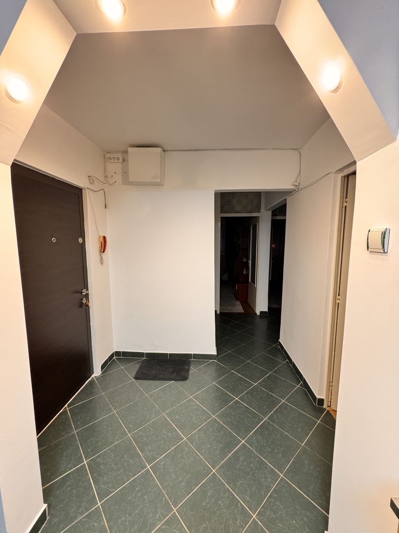 Apartament 3 camere decomandate – zona Decebal, Oradea - Poză 13