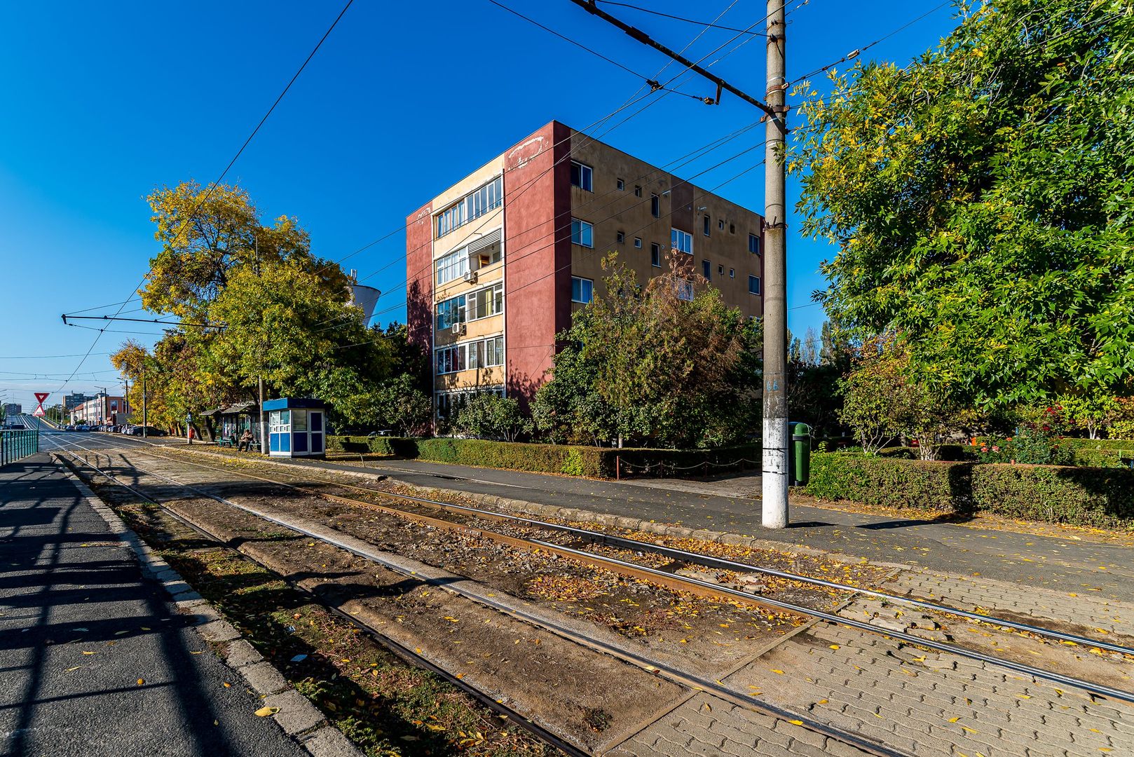 Apartament 3 camere - parter - str. Petru Rares, Gradiste - COMISION 0 - Poză 1