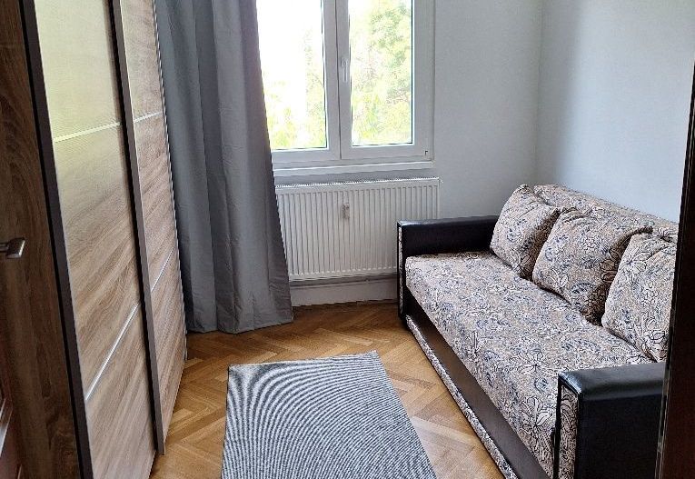 De închiriat: apartament 3 camere - Păcii - metrou - Apusului - S. 6 - Poză 3
