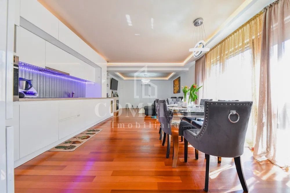 Penthouse de vânzare cu terasă spectaculoasă - Poză 1