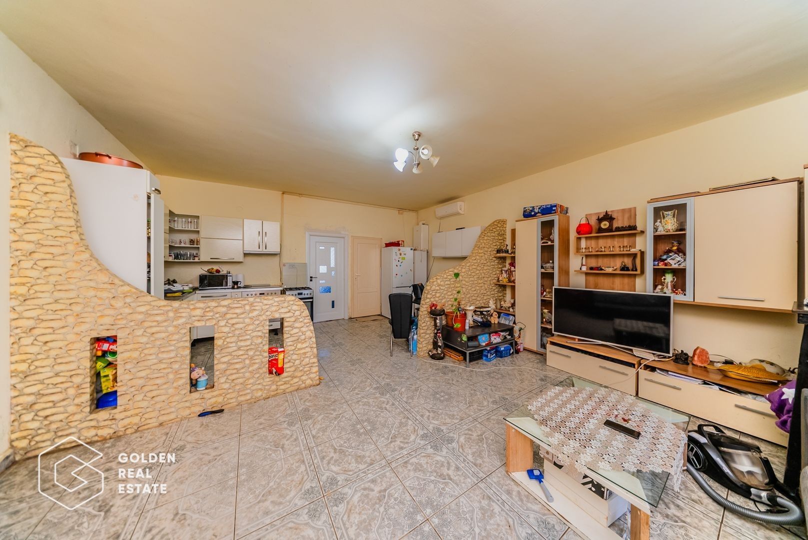 Apartament 2 camere, zona Bujac, parter - Poză 1