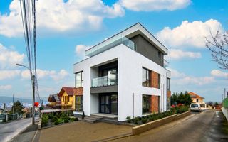 Oportunitate de investitie! Spatiu in proximitatea Grand Hotel Italia! - Poză 2