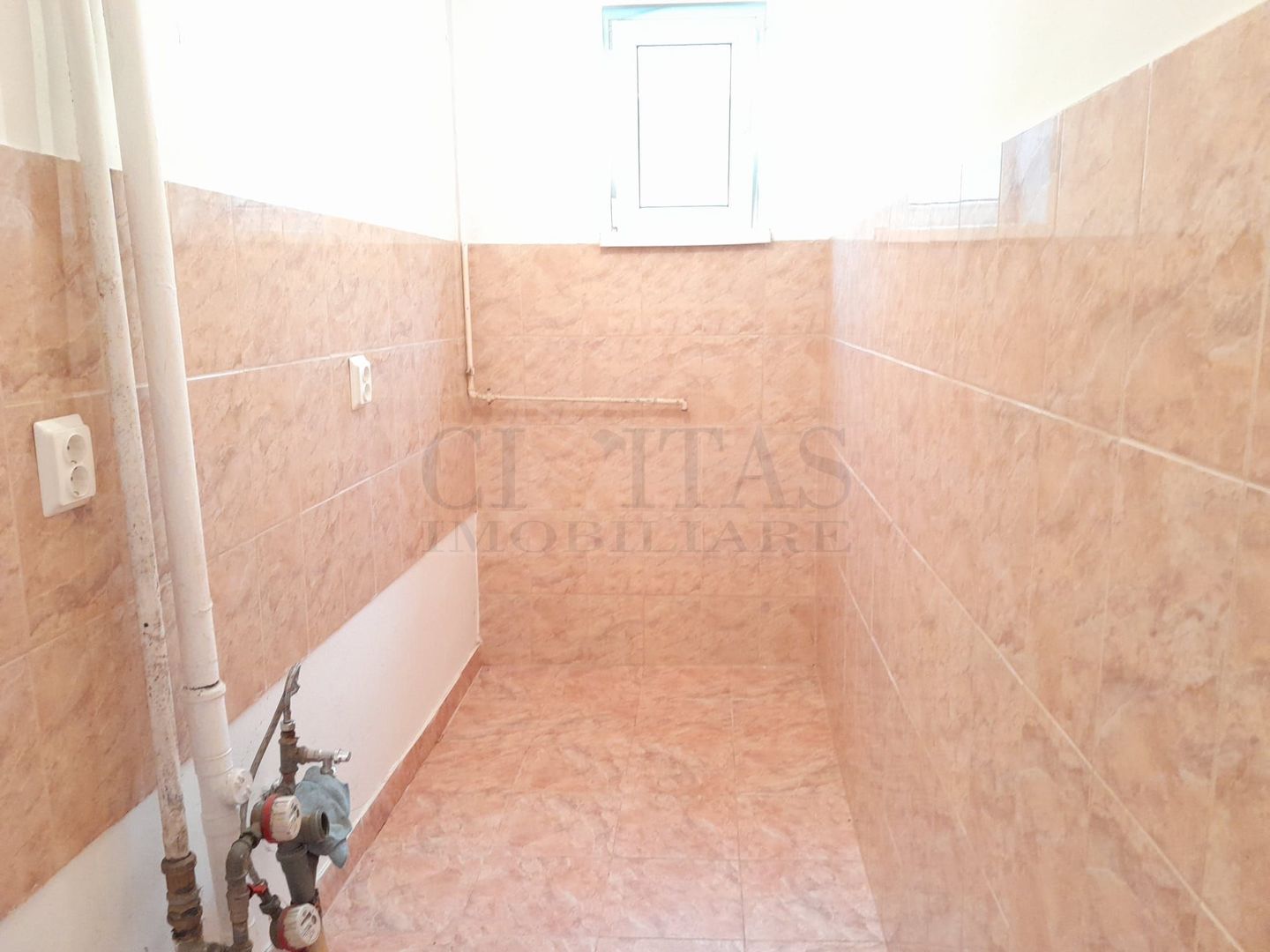 2 camere, 31 mp, langa Piata Hermes!! - Poză 4