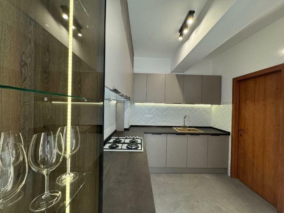 Apartament 3 camere spatios cu loc de parcare pe Str. Icoanei - Poză 5