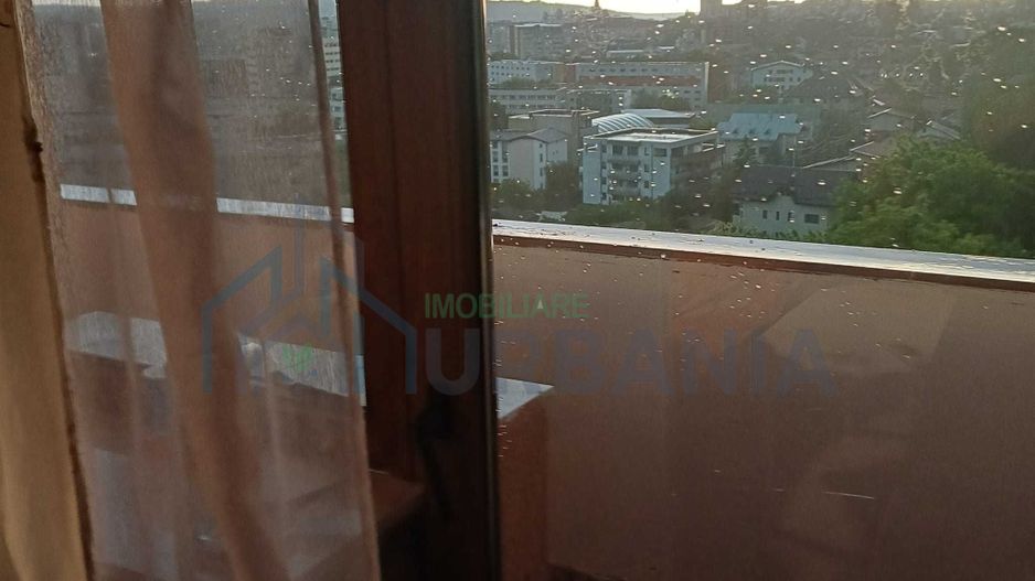 Garsonieră de închiriat în Iași - Mobilată, cu Balcon - Poză 1