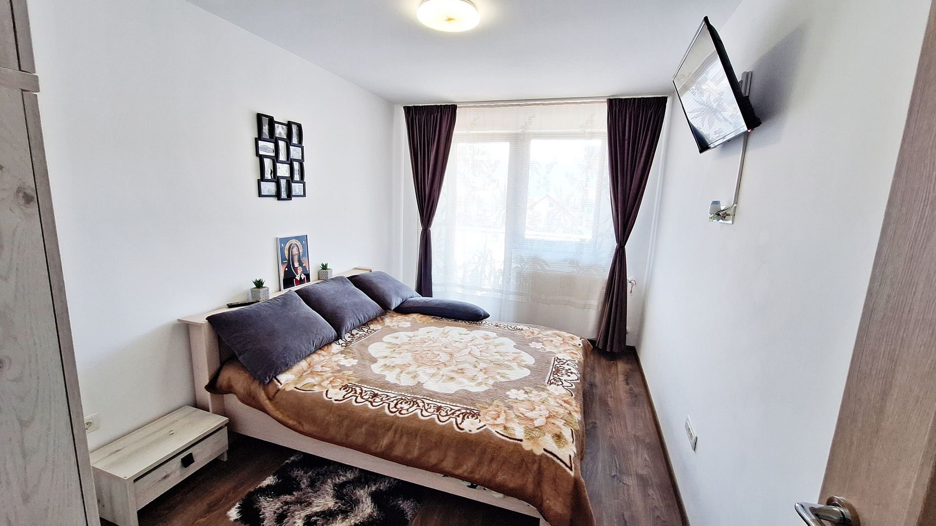 Ghimbav, intrare dinspre Brasov, apartament 3 camere mobilat, 125500 euro - Poză 10