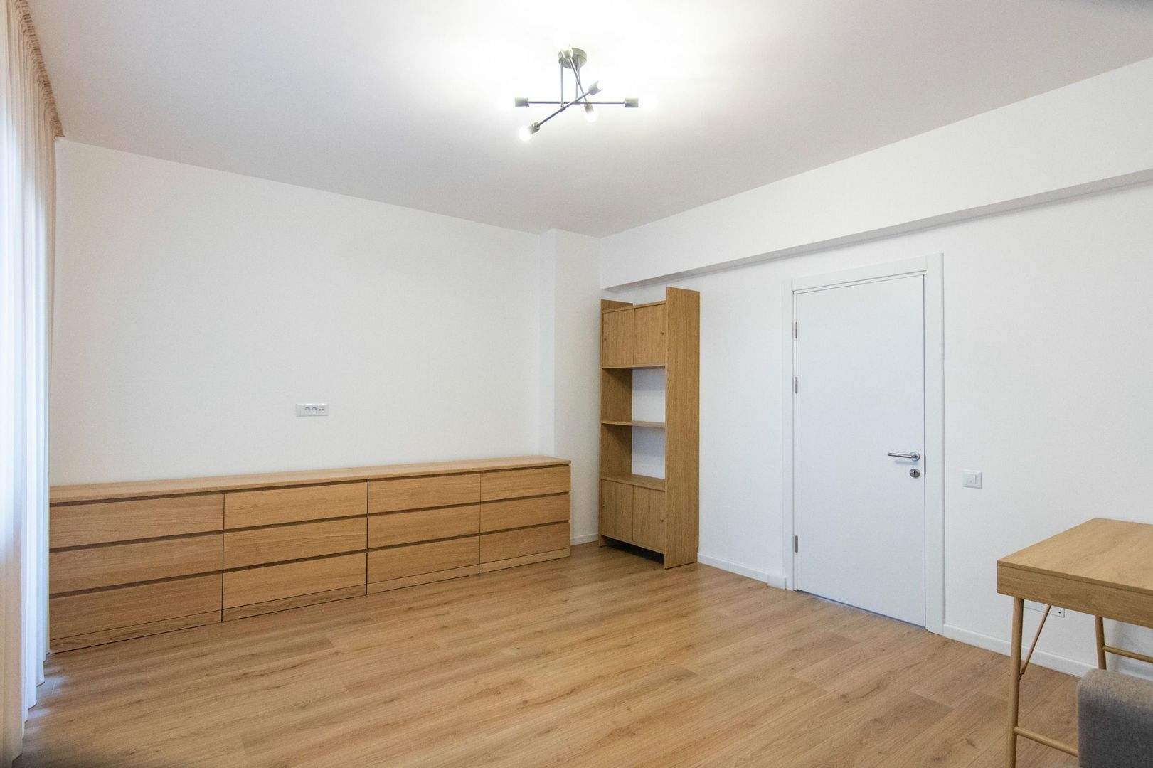 2 Camere, 2 balcoane, mobilat, PARCARE SUBSOL INCLUSA, 3 minute Metrou Pacii - Poză 4