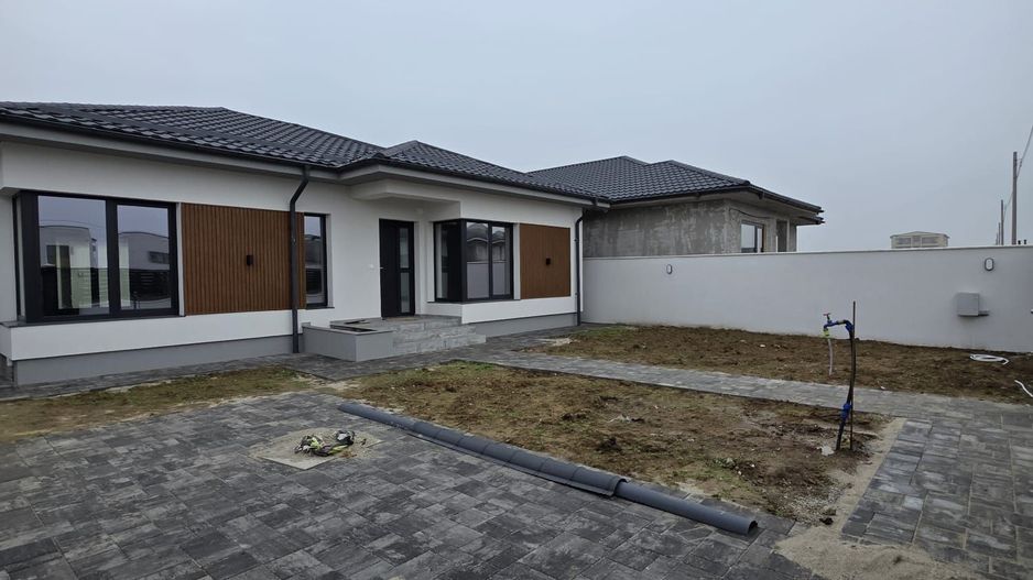 Casa zona Metro - Poză 2