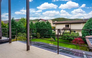 Vilă modernă, cu grădină superbă – ideală pentru o familie! - Poză 27
