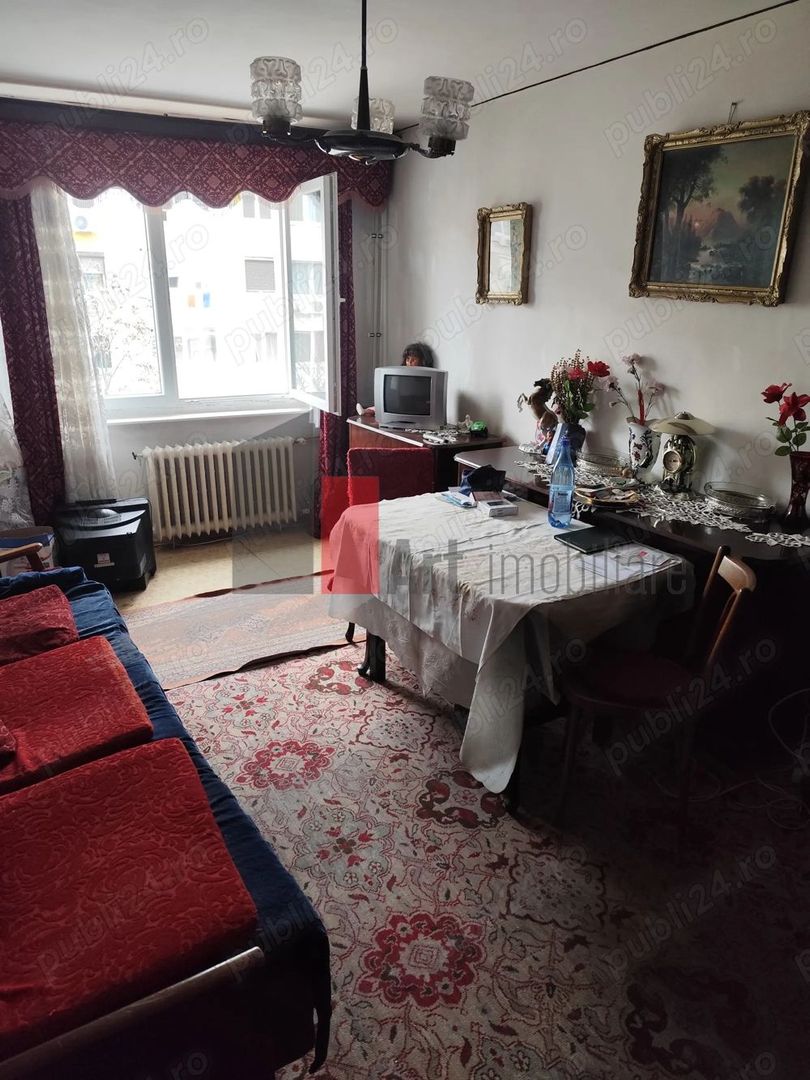 APARTAMENT 3 CAMERE-BARCA - Poză 7