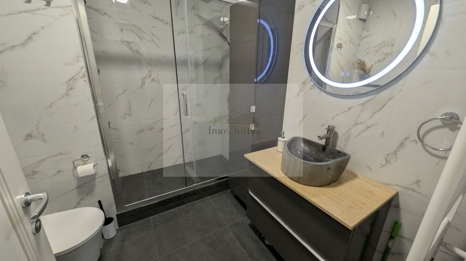 Vanzareu 3 camere, 2 băi și 2 terase | Zorilor – Golden Tulip- parcare - Poză 12