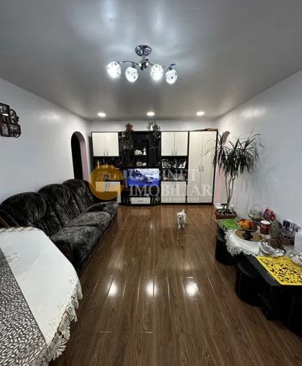 3 Camere Renovat - Etaj 2 - Zona Alexandru Cel Bun - Poză 2