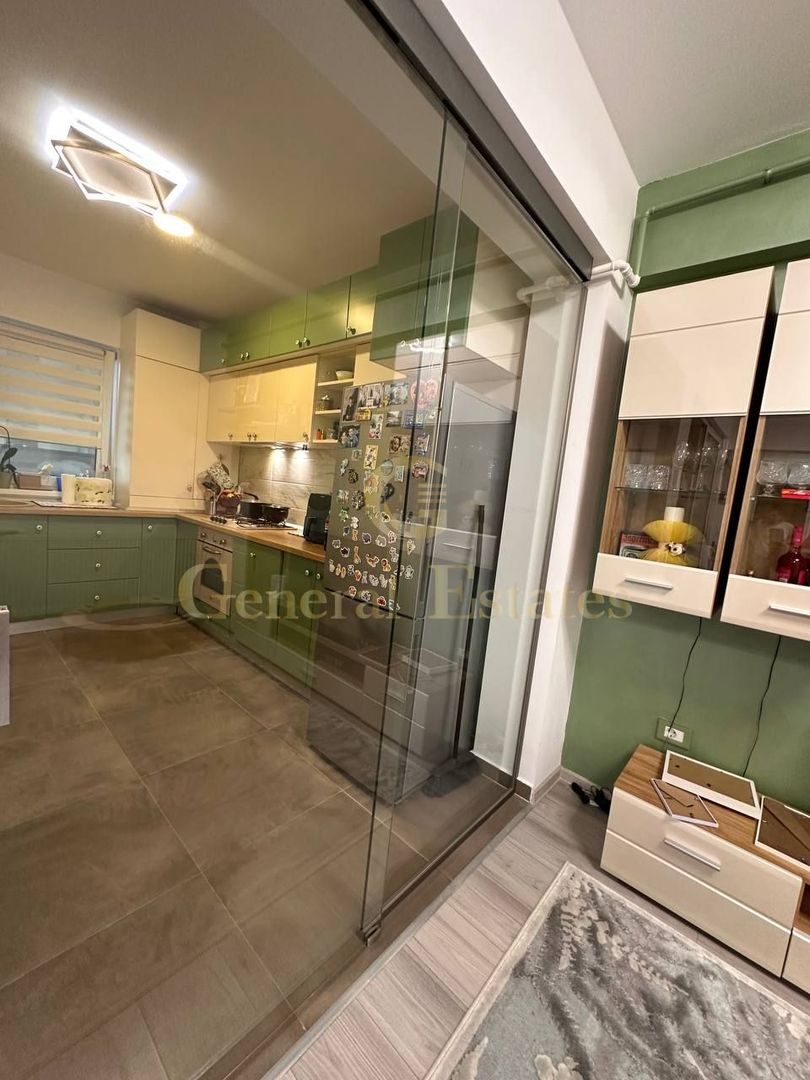 Apartament spre vinzare, 3 camere, modern, complet utilat, mobilat! - Poză 12