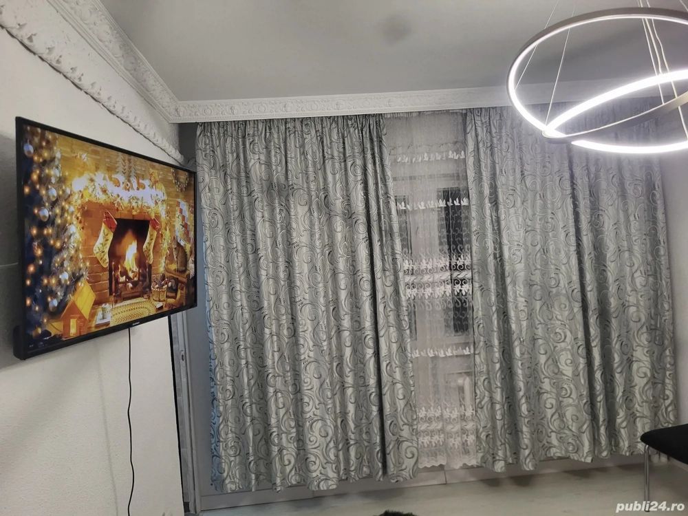 Garsoniera de închiriat în 1 Mai str Ion Augustin - Poză 1