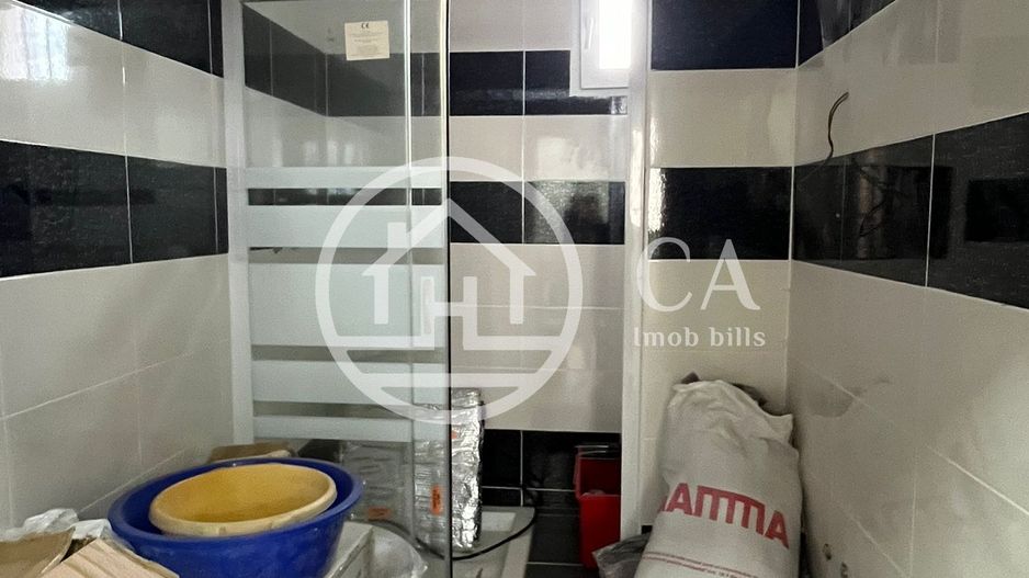 Casa de vanzare D+P+E+M cu 5 camere în Livada De Bihor - Poză 3