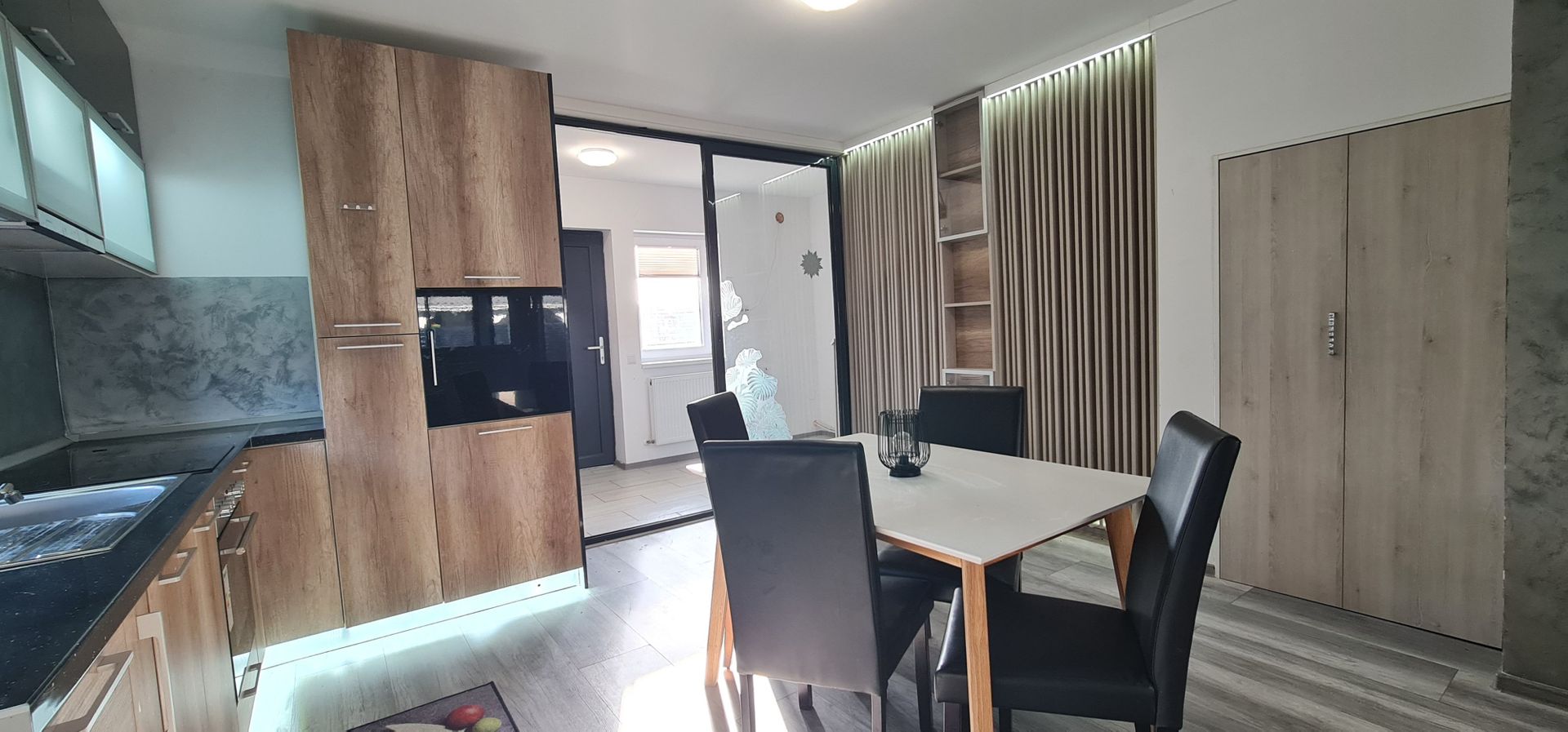 Casa finalizata intabulata mobilata in Cartier Izvor Tarlungeni Brasov - Poză 2