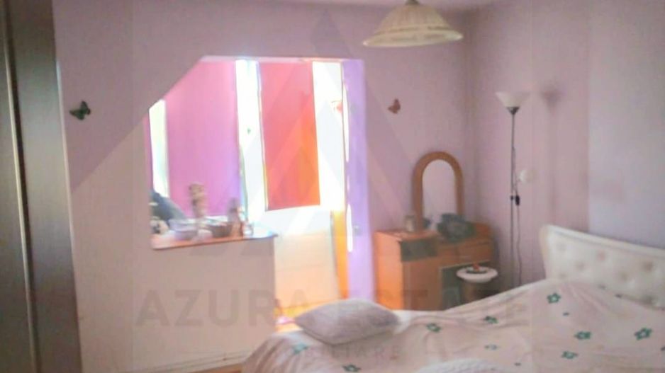 Apartament 2 camere 45 mp utili renovat etaj 3 in Cisnadie - Poză 2