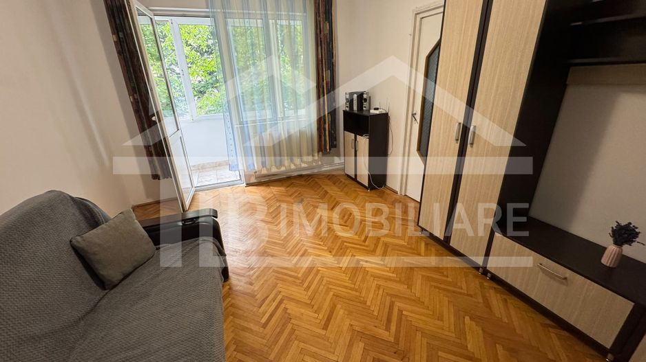 Apartament cu 3 camere, 68mp, Zona strazii Petru Dobra - Poză 1