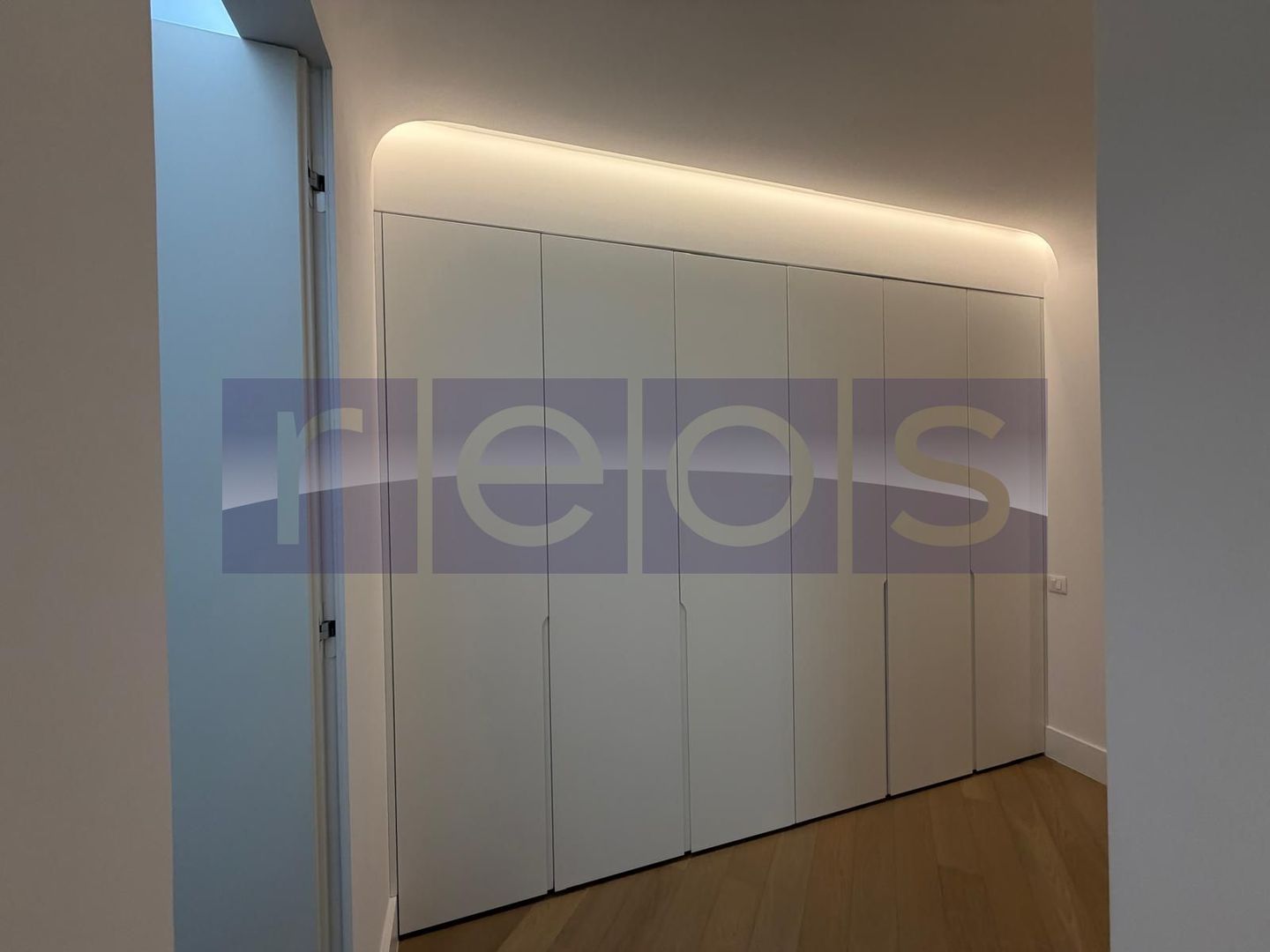 VANZARE APARTAMENT 80MP | 3 CAMERE | MOBILAT-UTILAT LUX | TERASA 24MP - Poză 8
