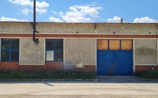 Hala + Teren de Vânzare în Onești - Poză 1