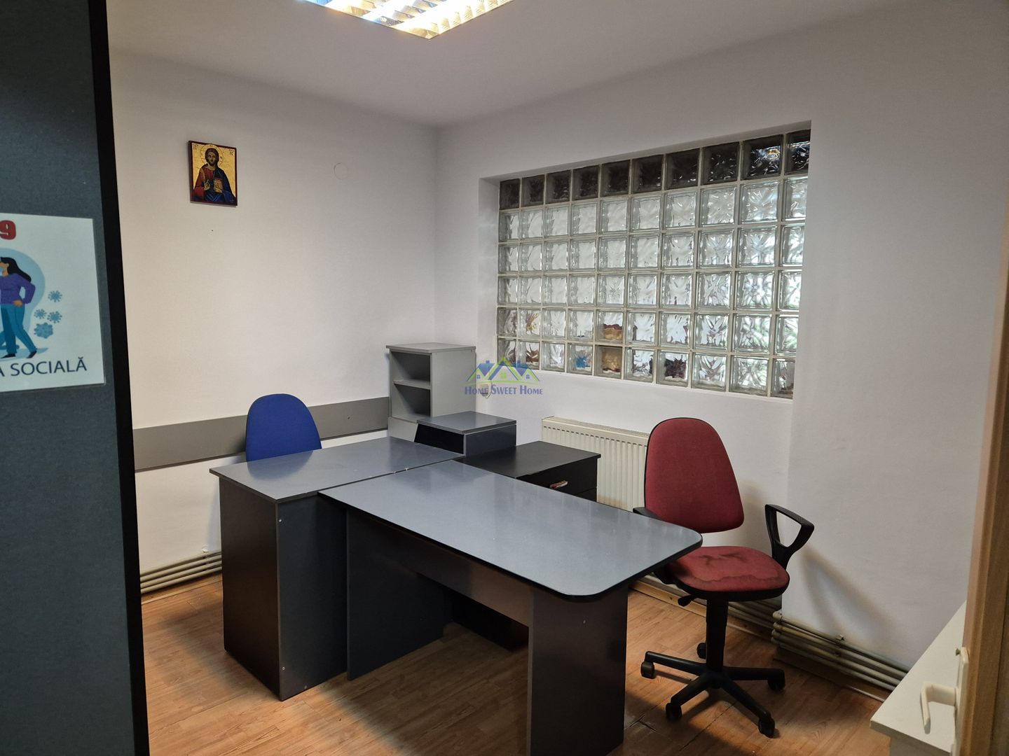 Vand spatiu comercial-tip birouri zona Teatru langa Cladirea Ilaș - Poză 3