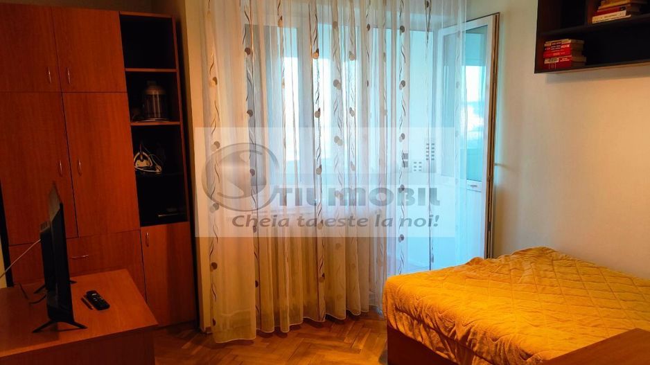 Apartament 2 camere- Zona P-ta Nicolina- 460 Euro - Poză 4