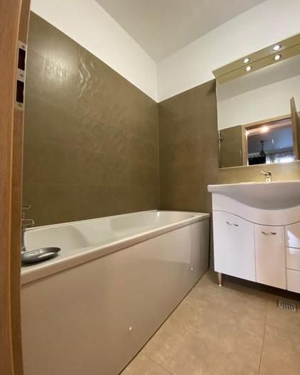 3 room modern apartment | Mihai Bravu | 1 minute distance to the metro station - Poză 8