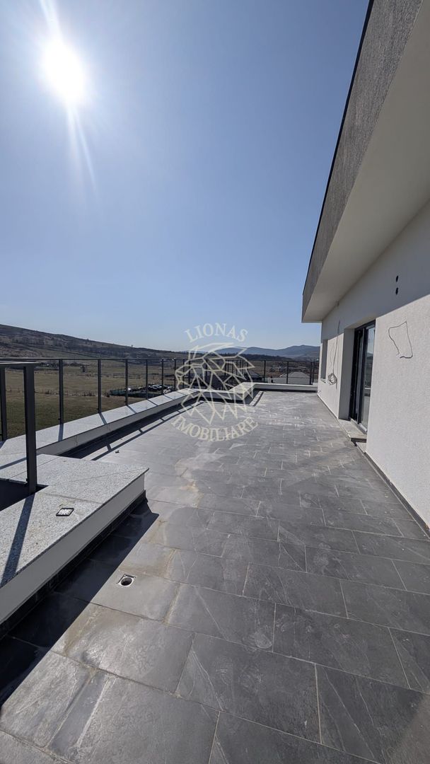 COMISION 0%! Penthouse finisat 73,75 mp utili+terasa 90 mp-Zavoaie - Poză 2