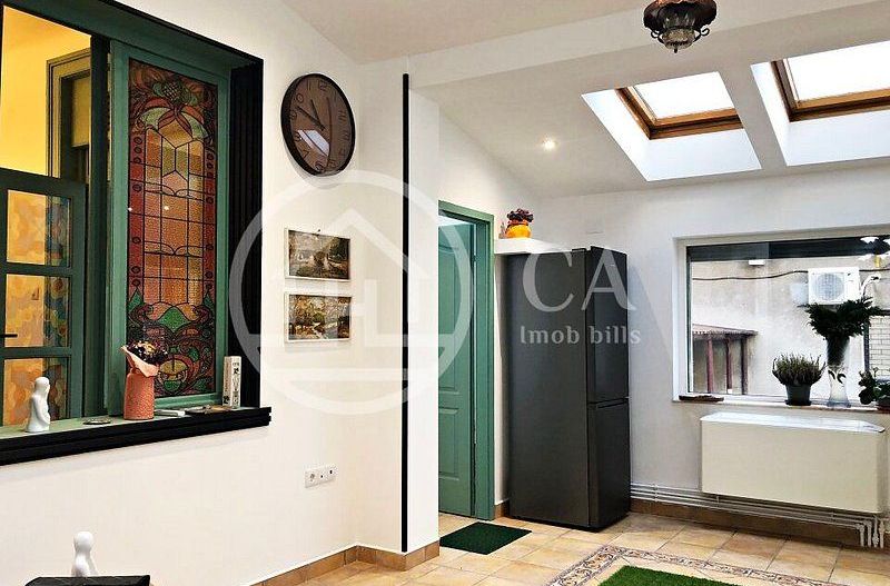 Apartament cu 4 camere de inchiriat, zona ultracentrala, Oradea - Poză 3