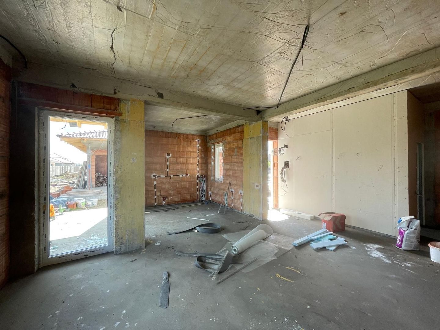 Duplex pe parter - 3 camere - zona Valery - 145.000€ - Poză 2