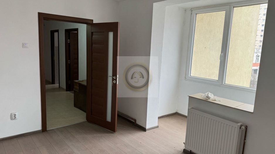 Apartament 3 camere de inchiriat | nemobilat, neutilat | langaDoboz - Poză 15