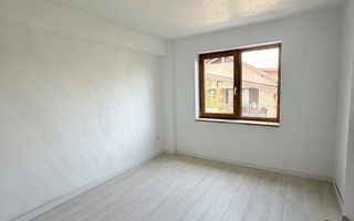 Titan-2 camere in bloc boutique- Etaj 1-Living generos - Poză 5
