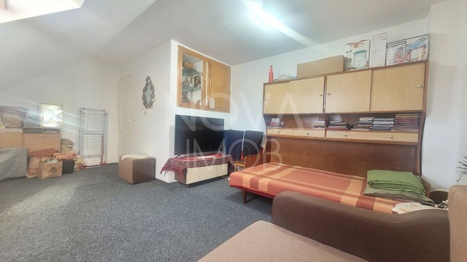 Apartament tip mansarda cu balcon, mobilat-utilat, Valea Aurie - Poză 5