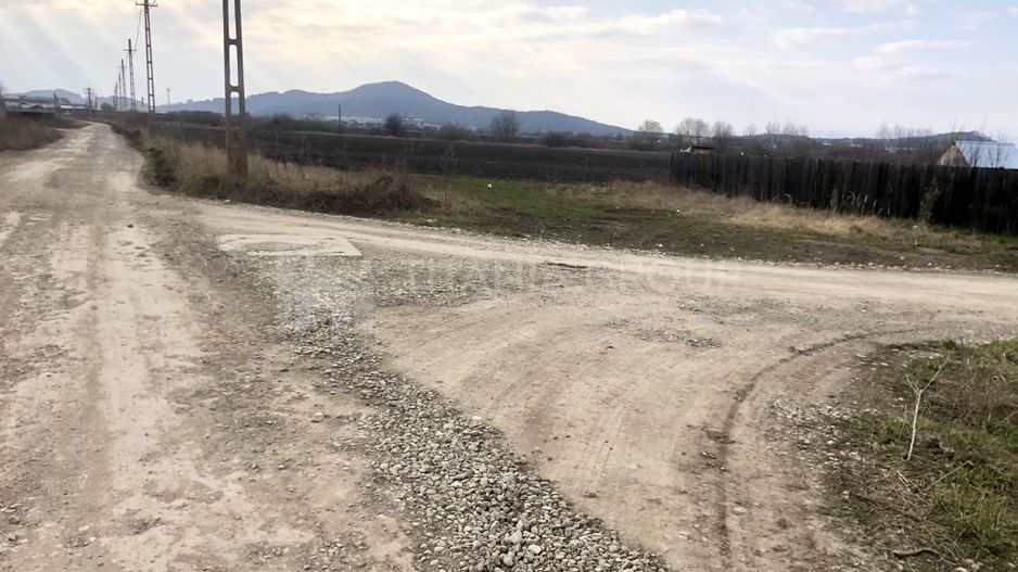Teren intravilan, zona de case, COMISION 0 - Harman, Brasov - Poză 6