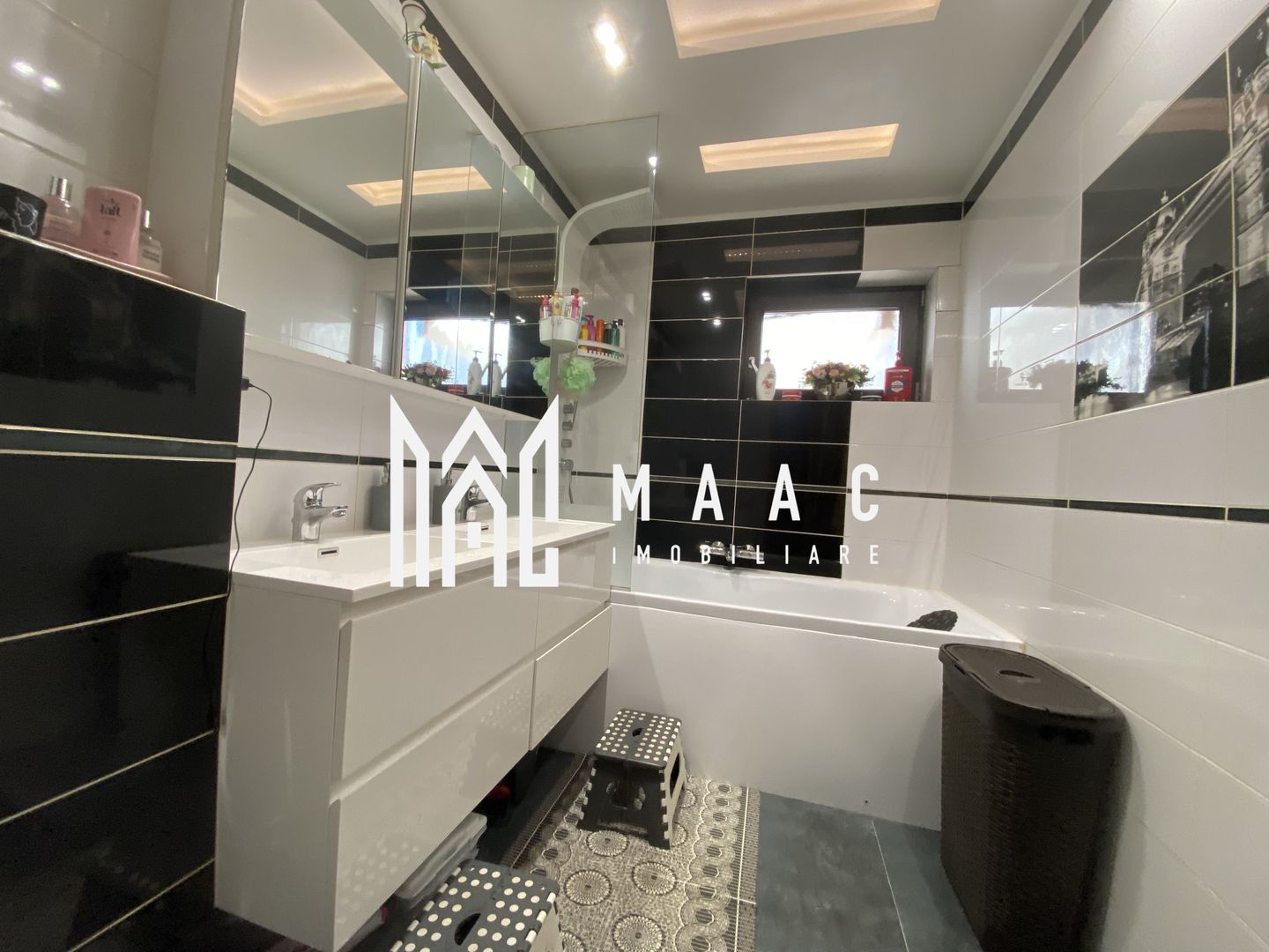 Apartament 3 camere | Curte proprie | 91MP | T. Vladimirescu - Poză 12