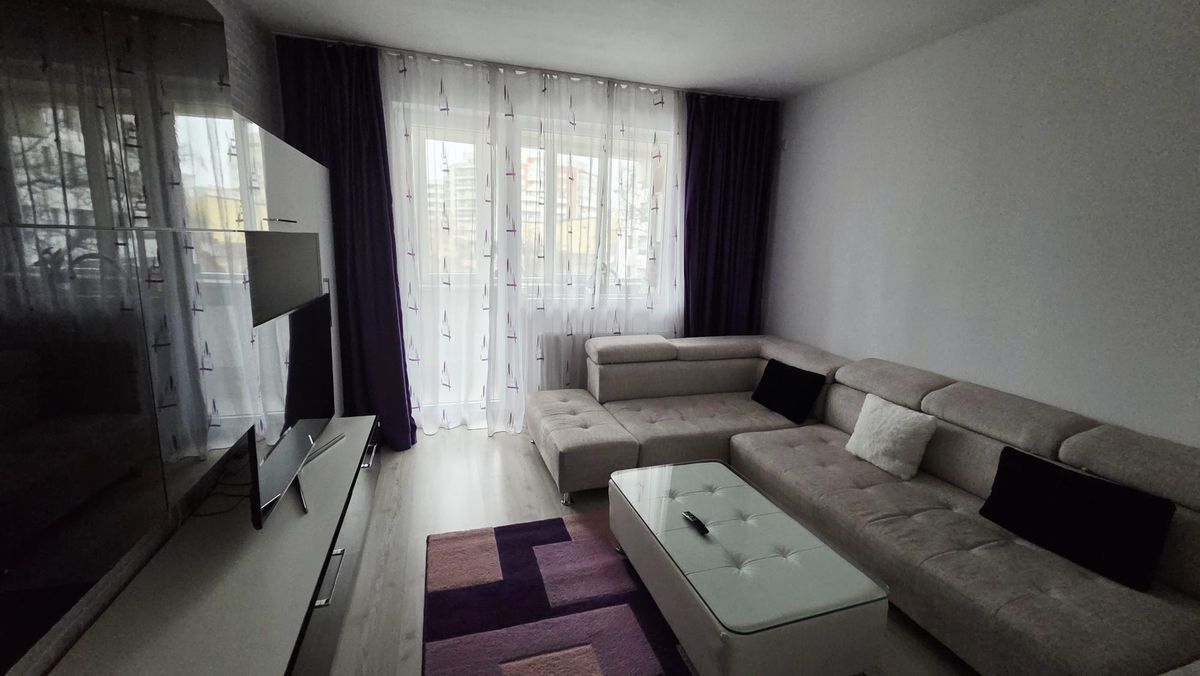 Inchiriere un apartament cu 2 camere - Uranus Strada Sabinelor - Poză 1