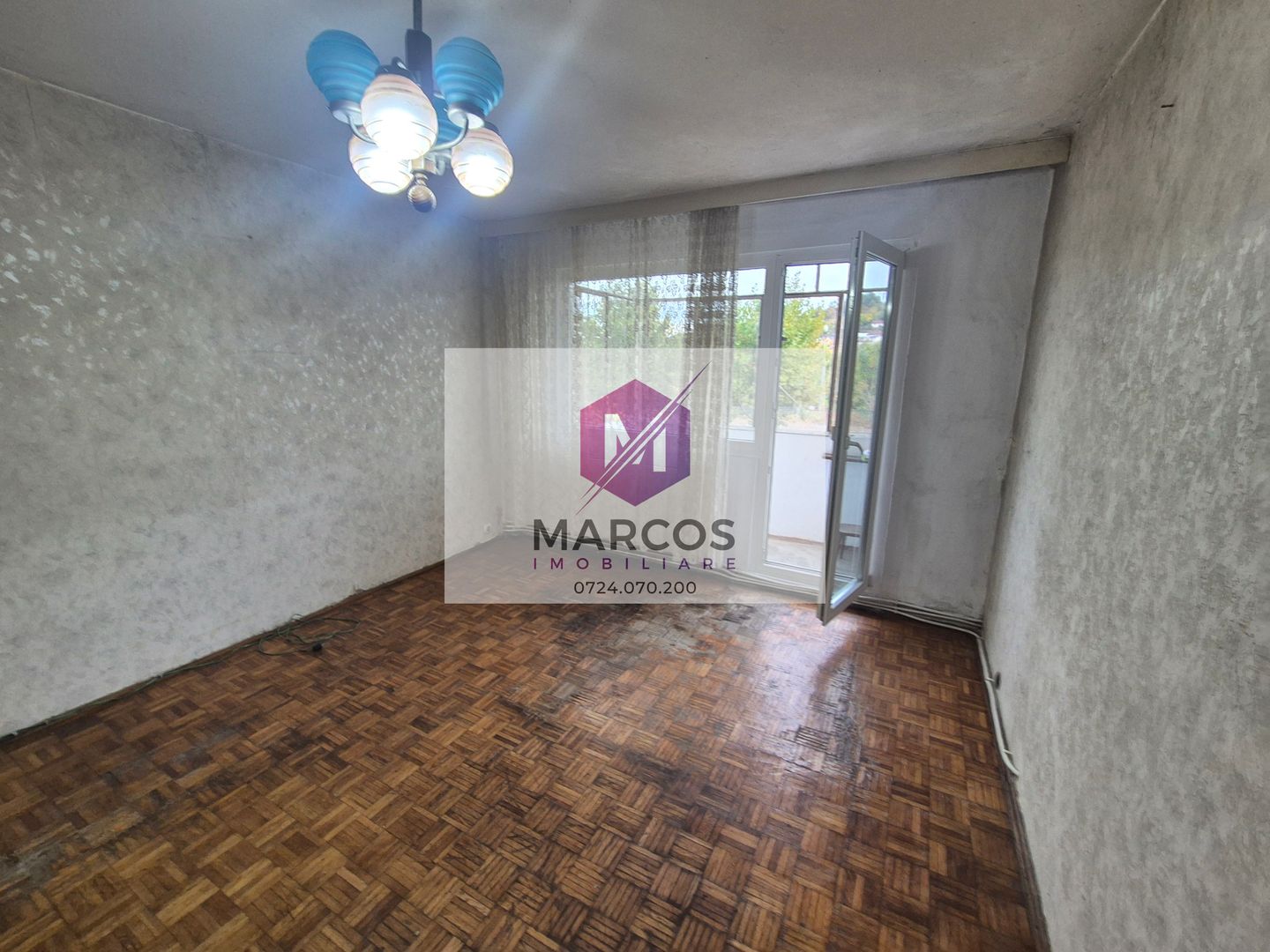 Vand apartament 2 camere Lunca - Poză 1