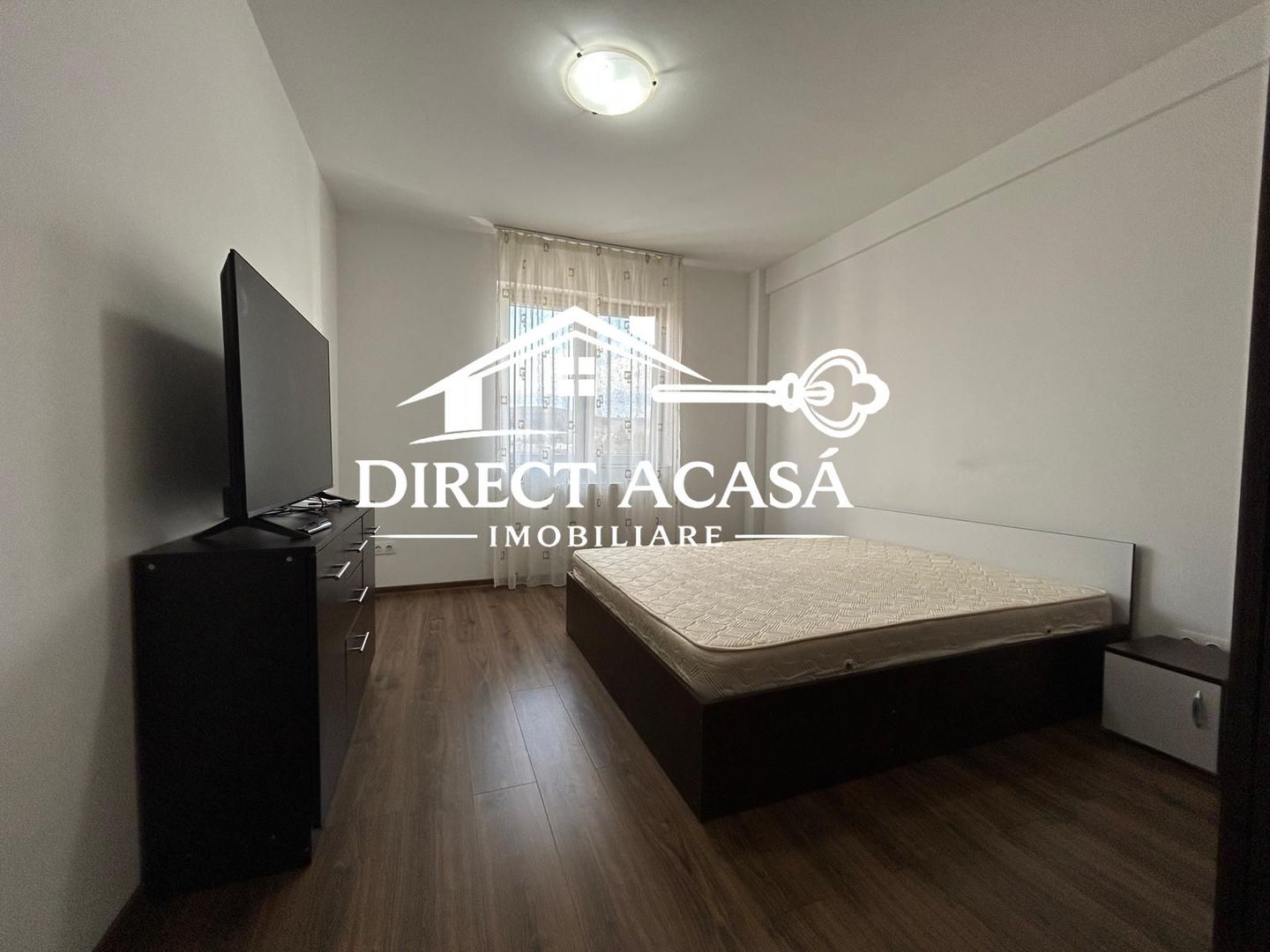 Apartament 2 camere, open space, parcare inclusa, zona Tudor - Poză 3