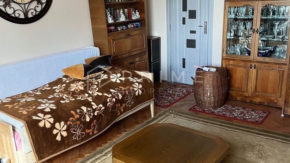 Casa cu front stradal,  7 Noiembrie, ideala clinica/cabinet/locuinta - Poză 4