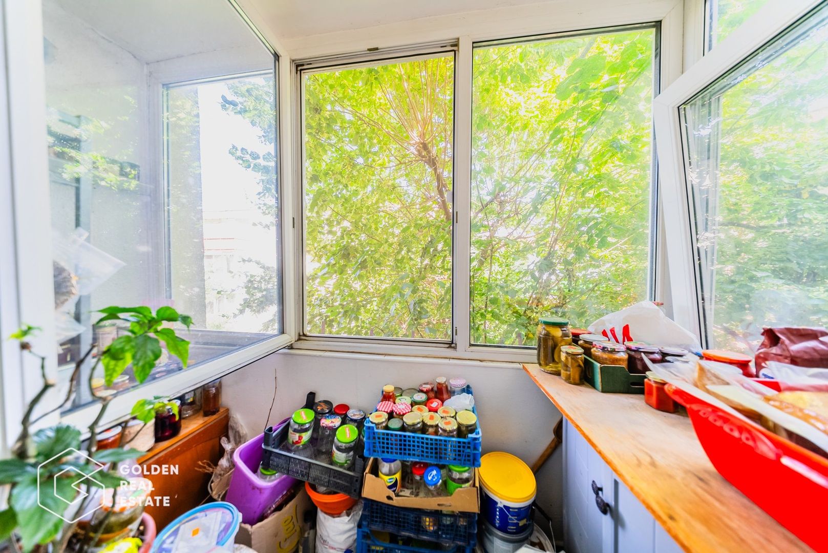 Apartament 4 camere, Micalaca, zona Miorita, etaj 3, decomandat, comision 0% - Poză 15