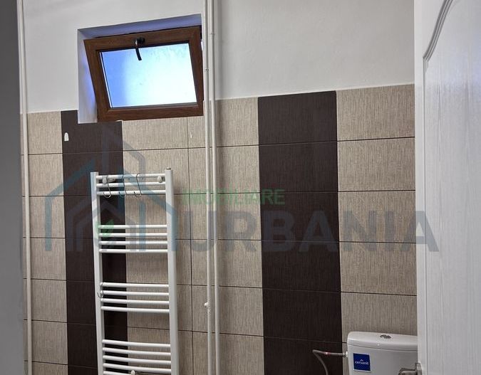 Casă recent renovată, 5 camere, Aroneanu, sat Rediu Aldei, 9 km de Podu de Fier - Poză 7