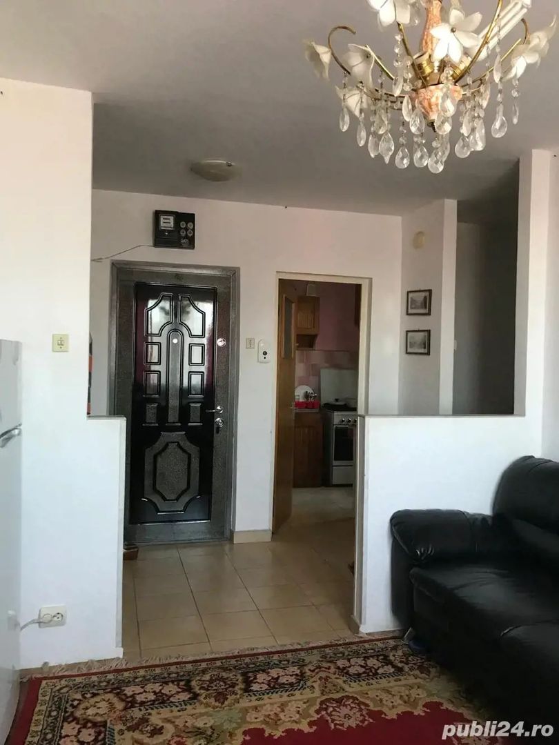 BRASADAS vinde ap 3 cam etaj 3/4 Carpati. - Poză 1