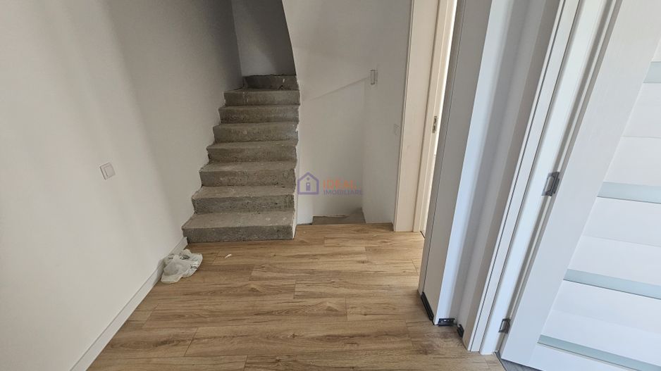 Casa cu 4 camere LA CHEIE in Calea Cisnadiei, zona Casa de Apa - Poză 7