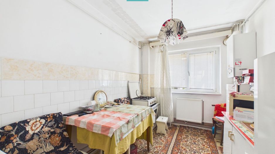 Apartament cu 2 camere semidecomandat - central - Poză 6