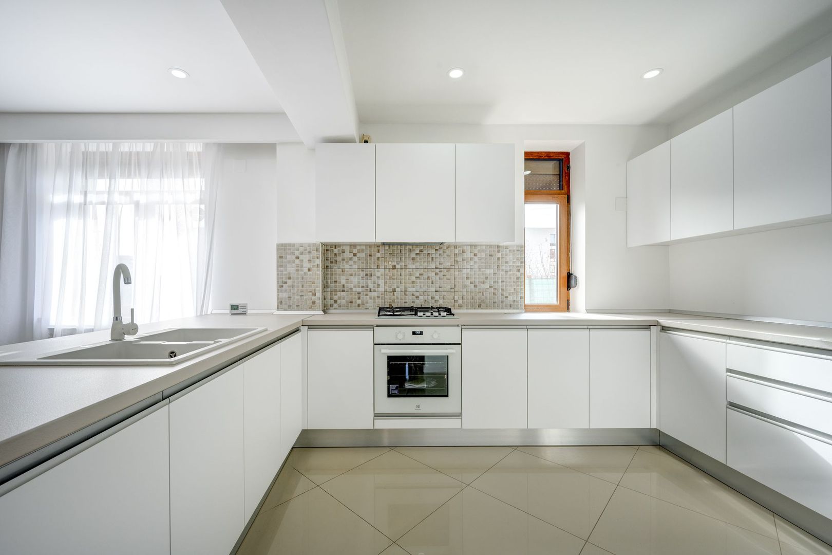 Vila de inchiriat Erou Iancu Nicolae - Poză 24