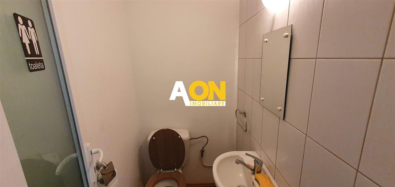 Spatiu comercial cu acces stradal, 35 mp + 15 mp subsol, Cetate - Poză 5