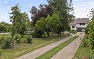 Vanzare vila individuala 8 camere | Curte 2360 mp | Corbeanca - Ostratu - Poză 1