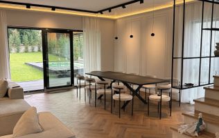 Vanzare vila smart cu piscina, strada privata,  A  Muresanu