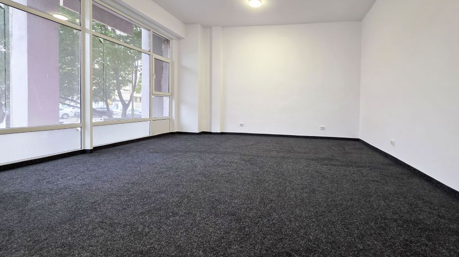 FALEZA NORD – 192 MP UTILI, IDEAL MAGAZIN, BIROURI, CABINETE MEDICALE - Poză 9
